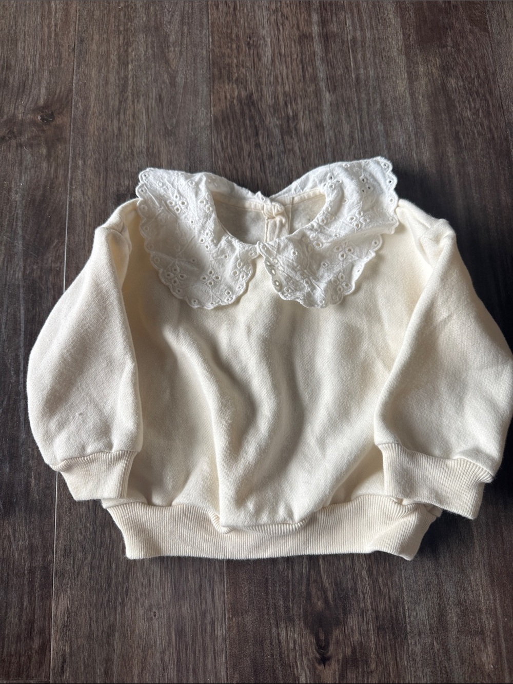GAP Cream Sweatshirt with Eyelet Lace Collar